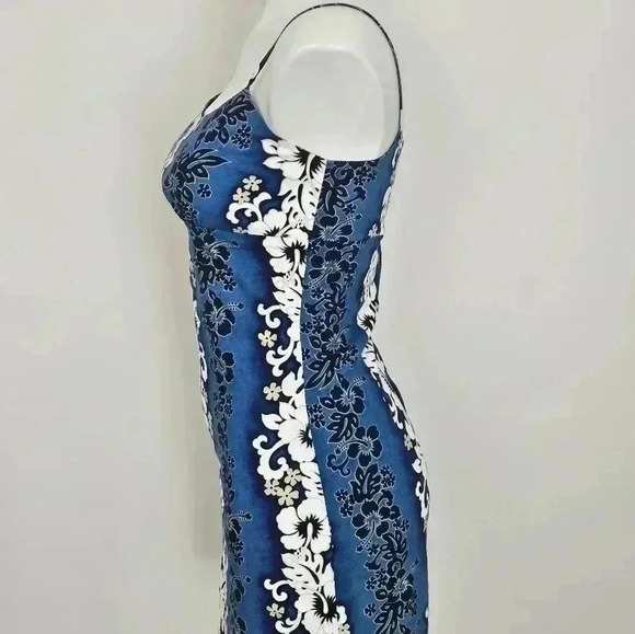 Royal Creations Hawaiian Dress Size Medium EUC - Picture 6 of 10